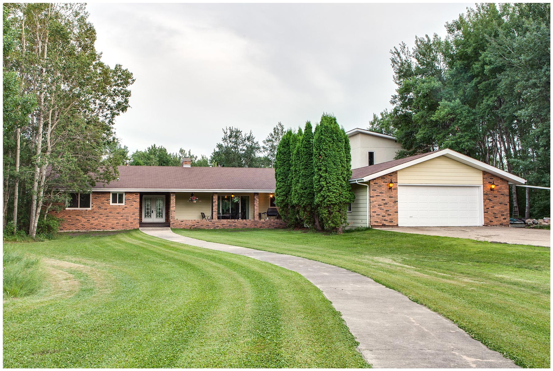 Real Estate Photography Pricing {Vegreville Real Estate Photographer